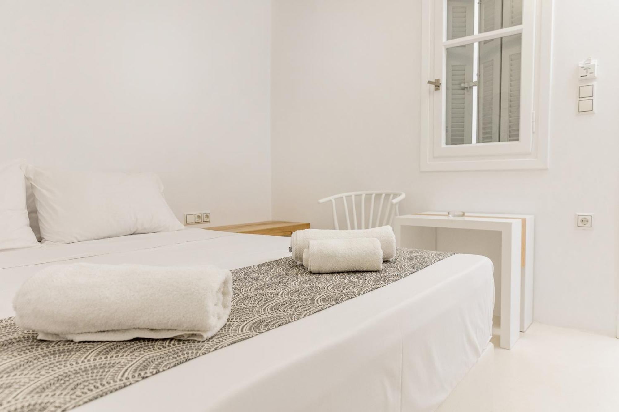 Naxos Downtown Apartments & Suites Naxos City Oda fotoğraf